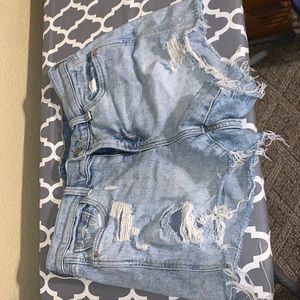 Old Navy boyfriend mid rise distressed size2